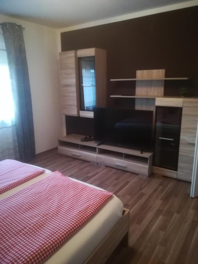 Zentral Gelegene, Sehr Ruhige Und Helle Wohnung Graz Eksteriør billede